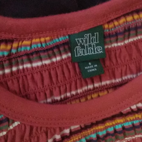 SOLD crop top - Picture 2 of 2